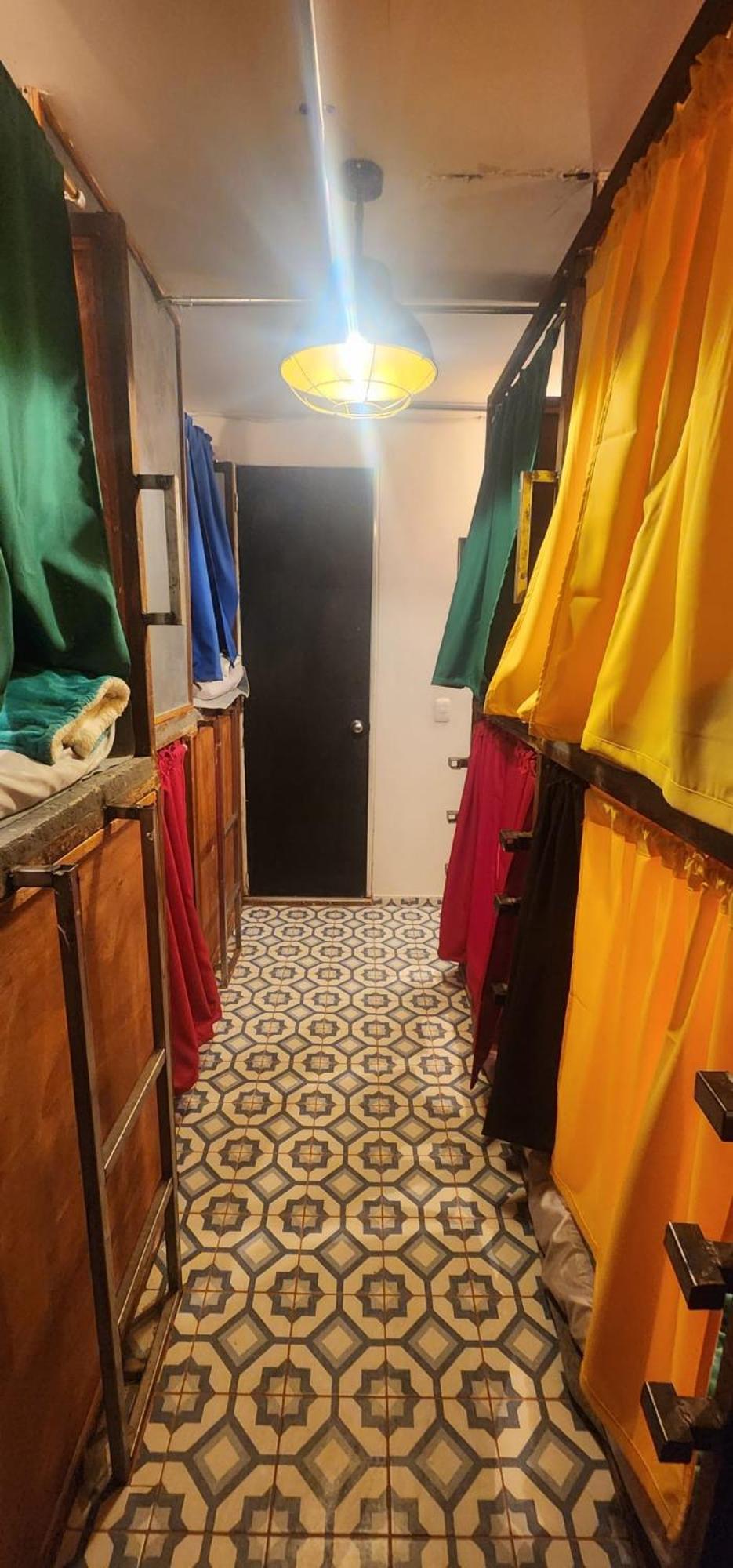Portelli Hostal Zona G- Para Extranjeros Bogotá Dış mekan fotoğraf