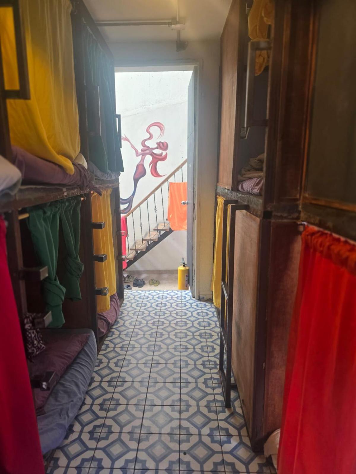 Portelli Hostal Zona G- Para Extranjeros Bogotá Dış mekan fotoğraf
