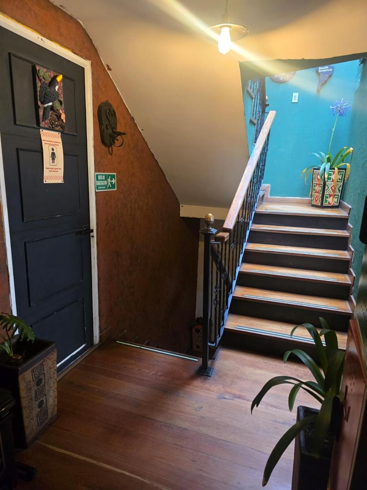 Portelli Hostal Zona G- Para Extranjeros Bogotá Dış mekan fotoğraf