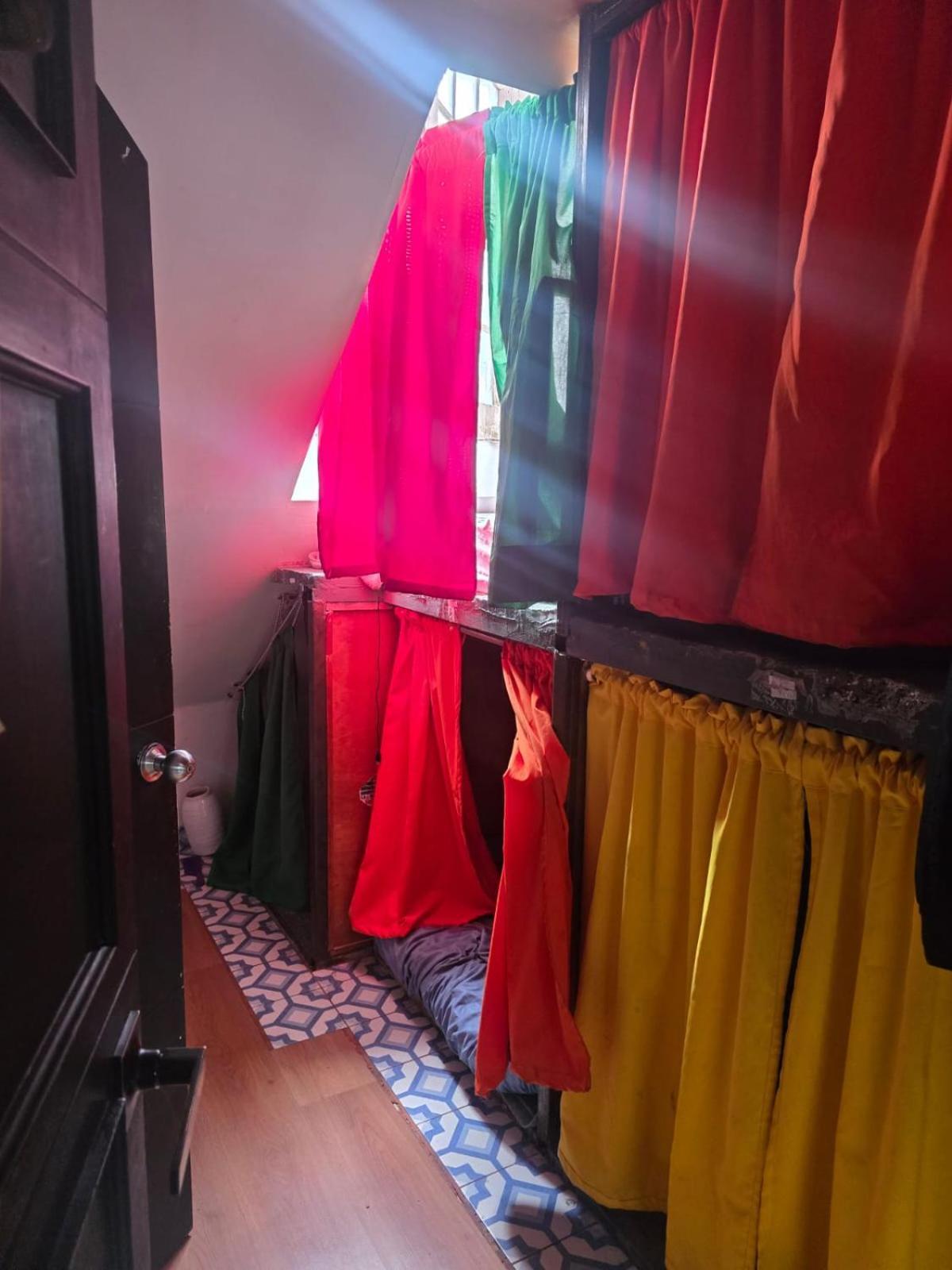 Portelli Hostal Zona G- Para Extranjeros Bogotá Dış mekan fotoğraf