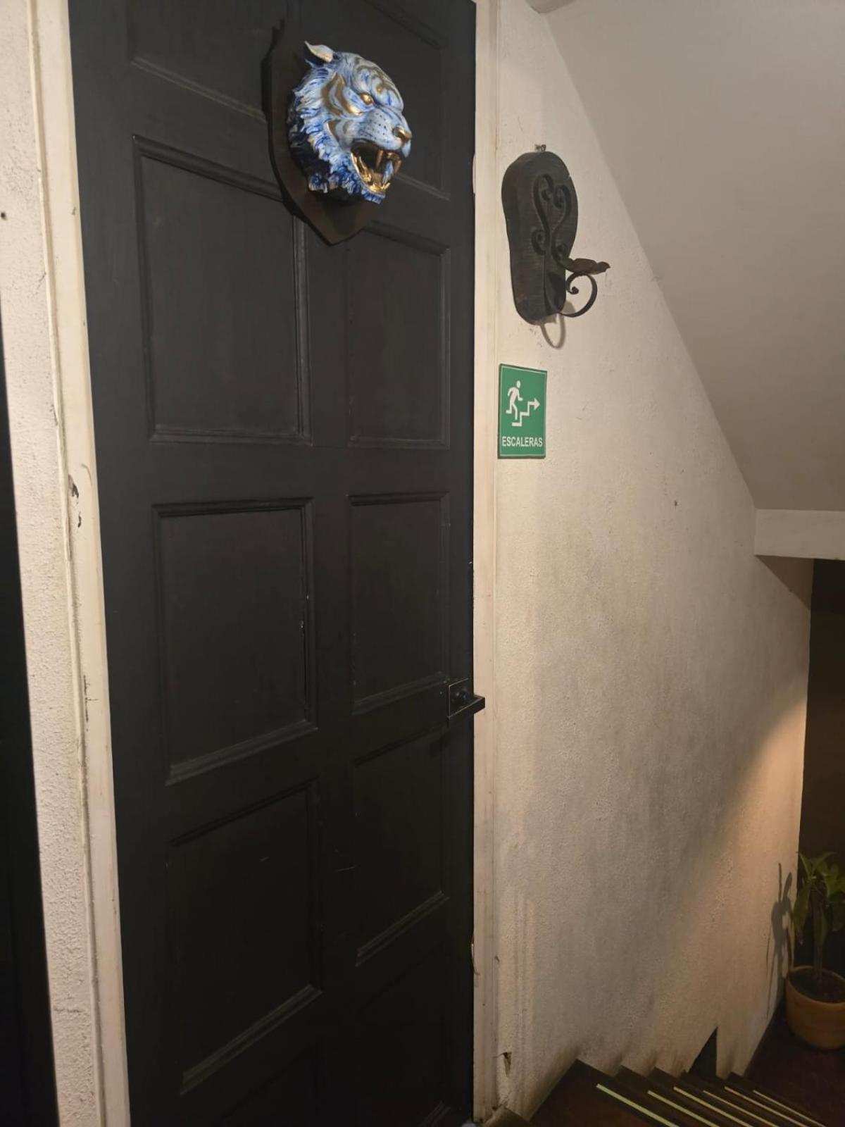 Portelli Hostal Zona G- Para Extranjeros Bogotá Dış mekan fotoğraf
